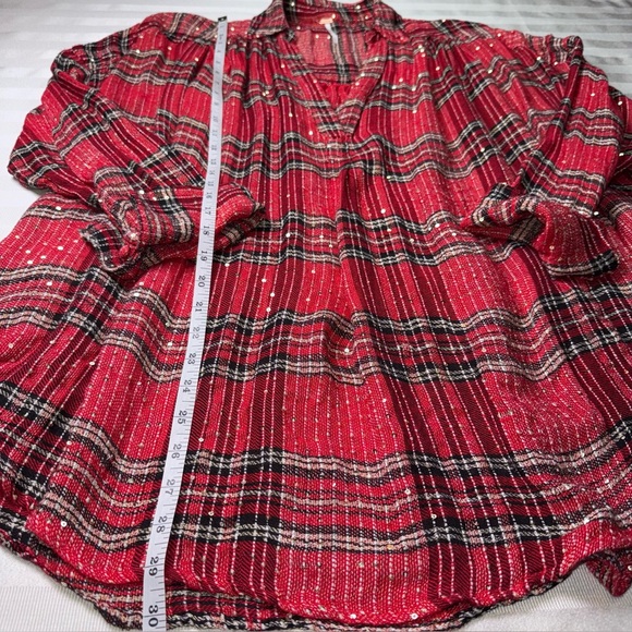 Free People Red/Blk and Gold Sequined Pullover Blouse Sz Small - Picture 8 of 14